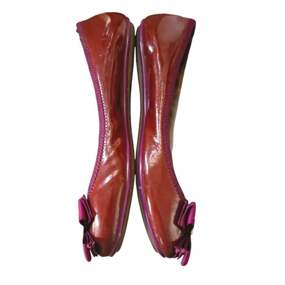 COACH Poppy Caper Ballet Flats Womens 8B Patent Leather Purple Bow Metal Charms - Picture 5 of 8